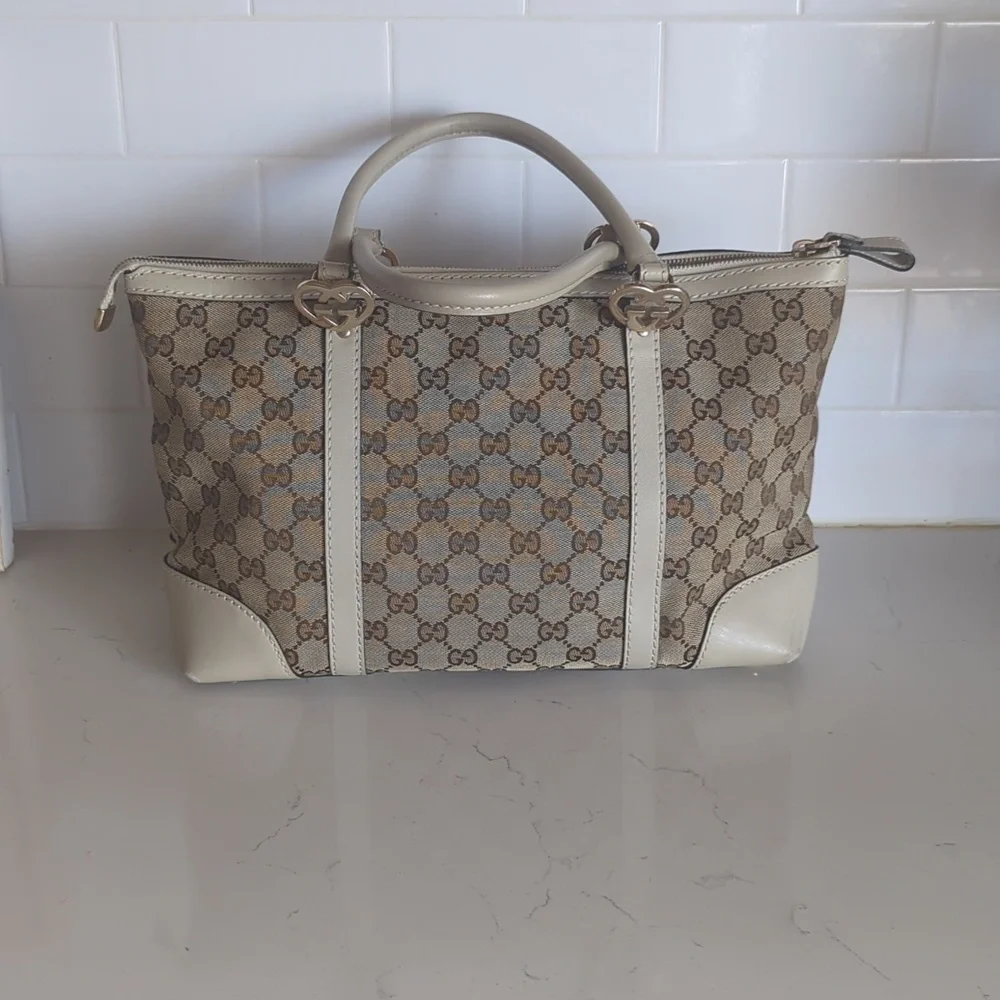NOT FOR SALE SOLD Gucci Canvas Tote Vintage - Picture 3 of 15